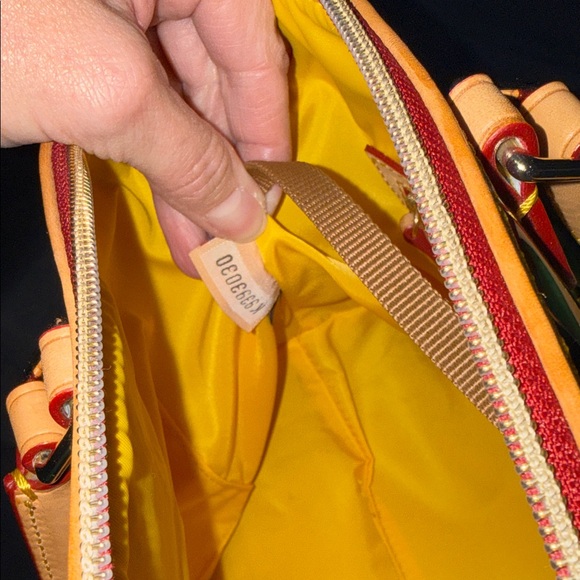 Dooney & Bourke Garden Rose Black Floral Polyvinyl Satchel with Tan Trim - Picture 6 of 8